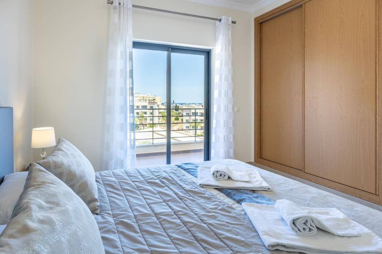 Horizon Apartment By Seewest Lagos Exteriör bild