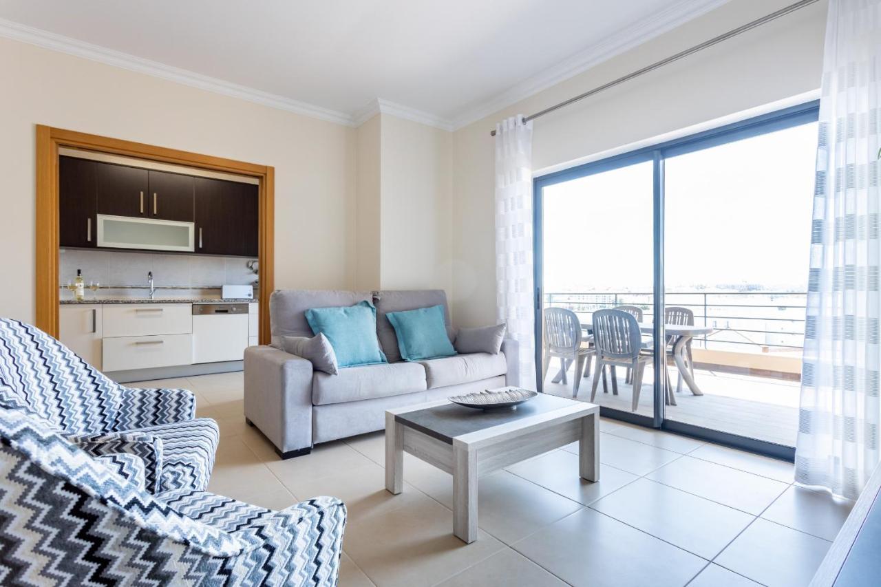 Horizon Apartment By Seewest Lagos Exteriör bild